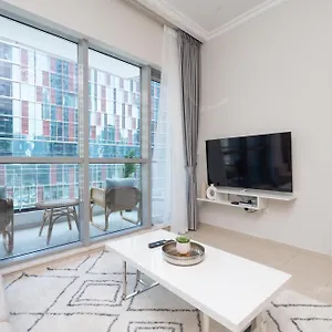 아파트 Fabulous 1 Bedroom At Marina 두바이