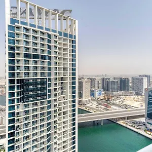Pvh - Stylish 1br With And Canal View - Prive Дубай