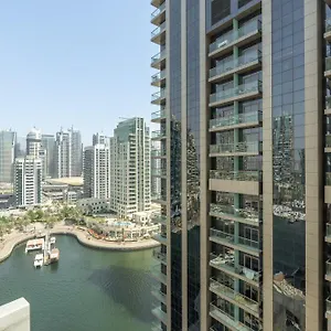 Chic In Marina Sleeps 4 With Canal Views