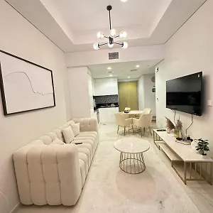 Apartment Modern 2bhk With Stunning Views Dubai