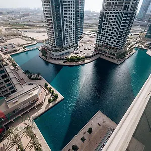 Brand New Spacious Close To Marina Walk