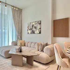 Luxury In Binghatti Amber شقة *
