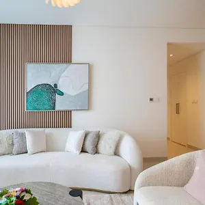 Stylish 2br With Views - 5 Min From Burj & Mall *