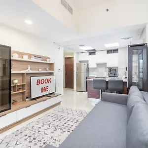 Jvc That Sleeps 4 With A Great Pool *