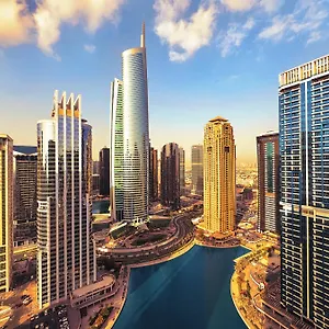 Modern View Jlt With Balcony And King Bed