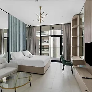 Modern Studio Close To Marina With Balcony - 5 Min Walk From Metro 아파트 두바이
