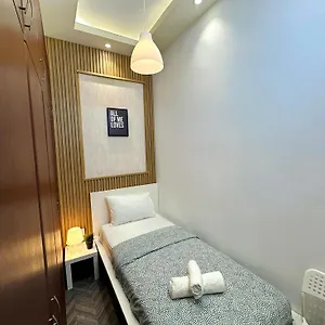 Retreat One In Tecom Barsha Heights 홈스테이 *