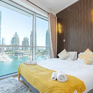 Chic Harbourfront With Stunning Marina Views شقة *