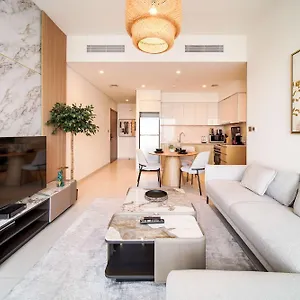 Pvh - Canal View 1br - Burj Royale Apartment *