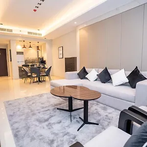 Апартаменты Elegant 2br Nobles Tower With Pool And Gym *