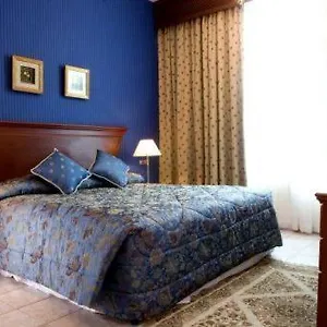 Gillani 3*