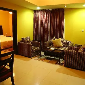 Hotel Golden Square 3*