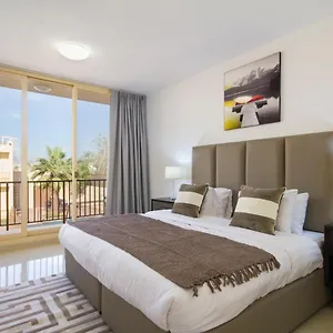 Bespoke Residences - 3 Bedroom Waikiki Townhouses Apartment *