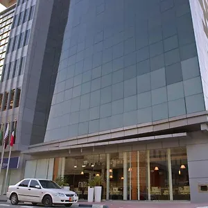 Golden Tulip Suites 3*