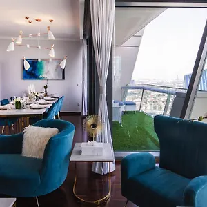 Lavista Holidays - Burj Vista Apartment