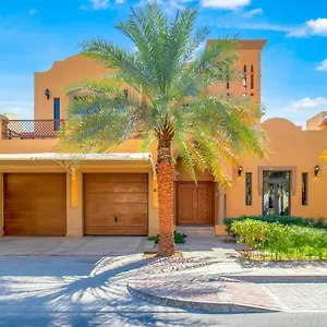 Fam Living - Palm Jumeirah - With Private Pool Villa *