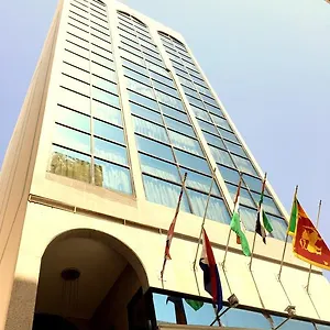 Otel Everest International *