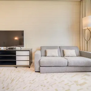 Heavenly At The Palm Tower Palm Jumeirah By Deluxe Homes *