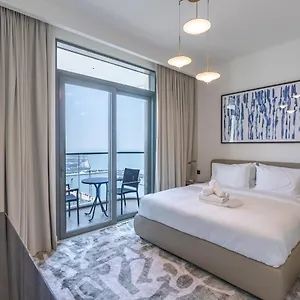 Luxury With Private Access Апартаменты *