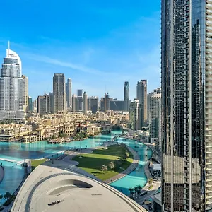 Chic 1br Fountain-view Flat Downtown Burj Khalifa شقة دبي