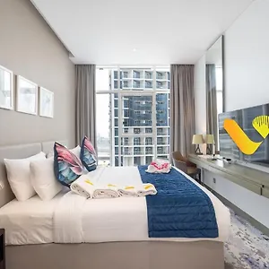 Vogue Damac Maison Prive, Pool & Canal Views, Spacious Kitchen Prime Business Bay Location, Near Downtown, Burj Khalifa & The Mall