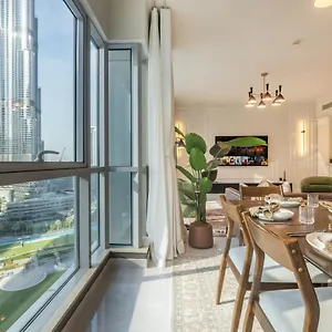 アパート 2-bedroom With Full Burj Khalifa & Opera House Views Just 9 Min Walk To Mall! ドバイ