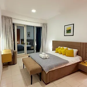 Luxhome Gazde/Camere de închiriat *