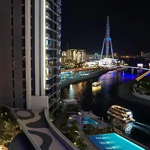 아파트 Luxe Marina 5242 Building 2bhk 두바이