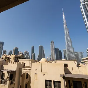 Iconic Views -stylish 2br Near Burj Khalifa- Yansoon شقة