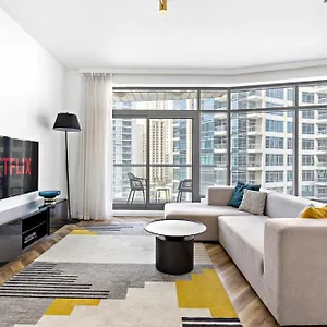 Vayk Apartment *
