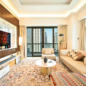 Luxe 2br With Fountain Views And Walk-around Terrace دبي