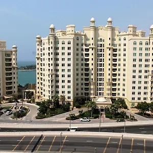 호텔 Royal Club At Palm Jumeirah