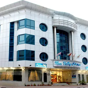 Moon Valley Aparthotel